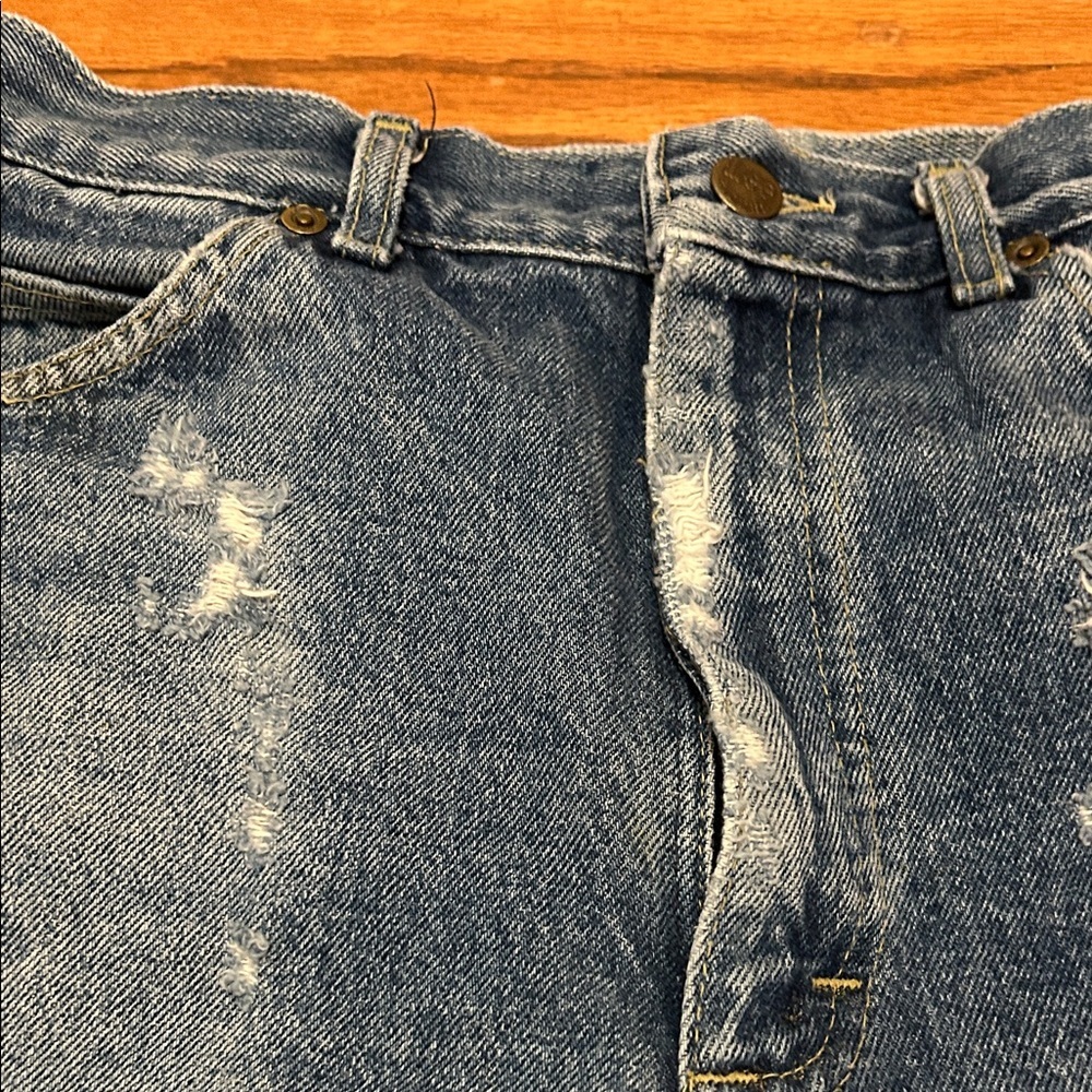 Vintage Lee Jeans Women’s 32 Blue Lee Riders with Distressing - Picture 9 of 16